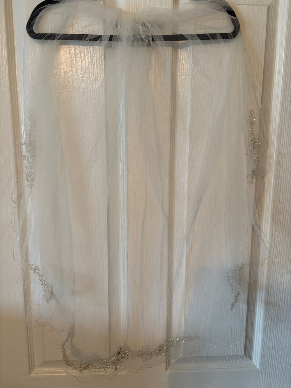 Bridal Veil with Scalloped Edge
